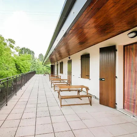 & Country Holidays Apartament *
